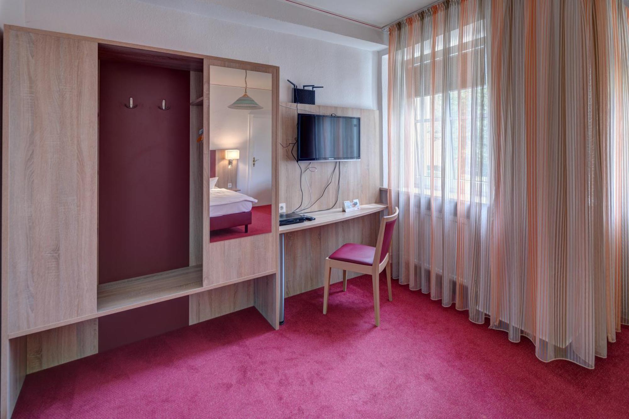 Hotel Leander Bitburg Buitenkant foto