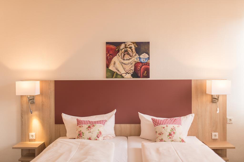 Hotel Leander Bitburg Buitenkant foto