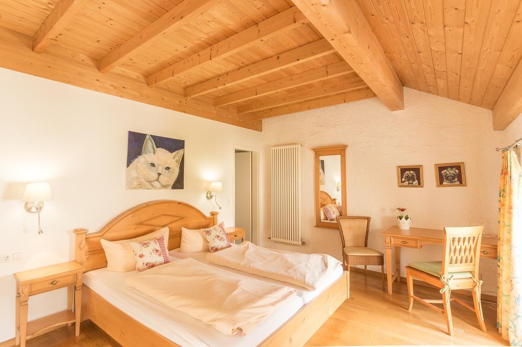 Hotel Leander Bitburg Buitenkant foto
